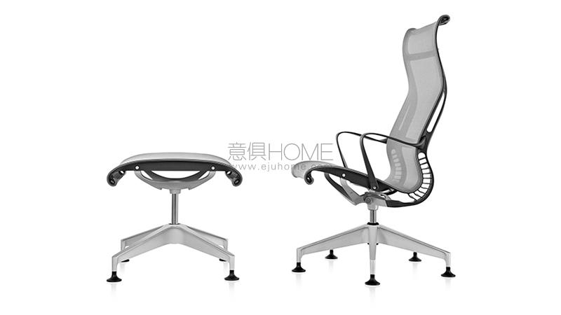 Setu Lounge Chair and Ottoman 椅子和脚踏