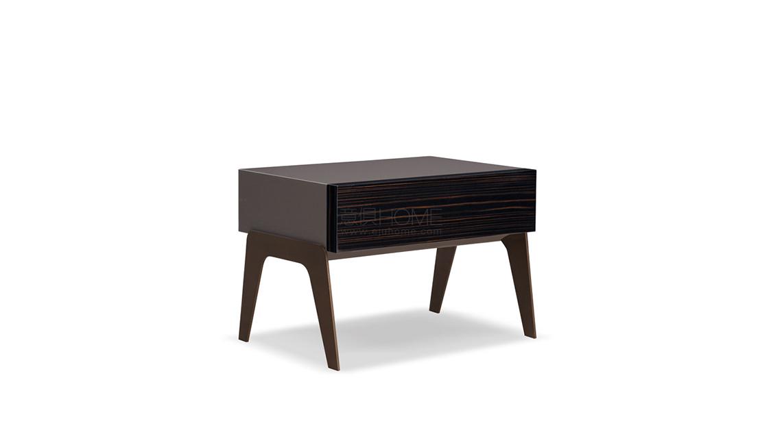 KIRK NIGHTSTAND 床头柜