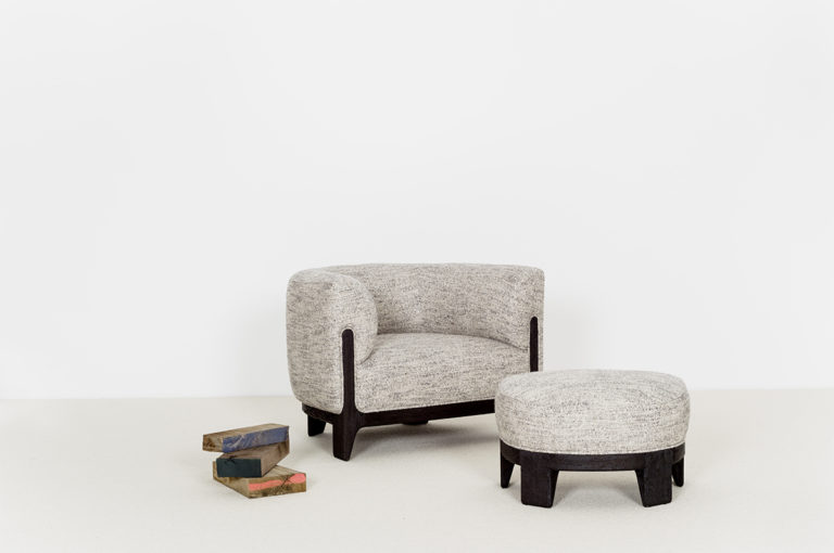 CHRISTOPHE DELCOURTBOB FAUTEUIL ET REPOSE PIED单人沙发