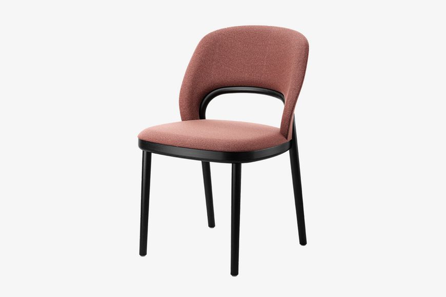 520 P WOODEN CHAIR 餐椅